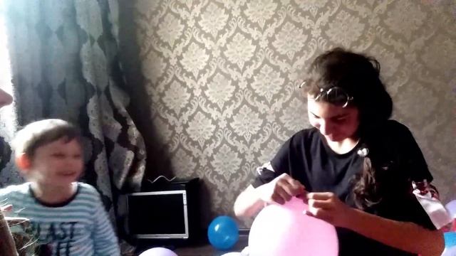 ЗАПОЛНИЛА ВСЮ СВОЮ КОМНАТУ ШАРИКАМИ ! **Я ШОКИРОВАНА** смотреть онлайн