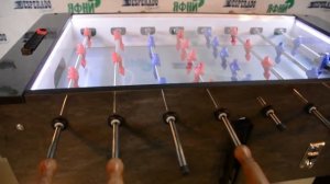 Настольный футбол для бара для коммерческого использования 'Bar De Luxe Classic' Обзор.