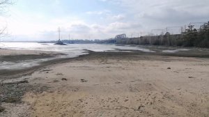 Выезд на берег. Нет воды. Река сейчас и летом. ПВХ лодка Барс 3600 НДНД. Мотор Тарпон 9.9 ОТН.