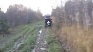 На квадроцикле по грязи