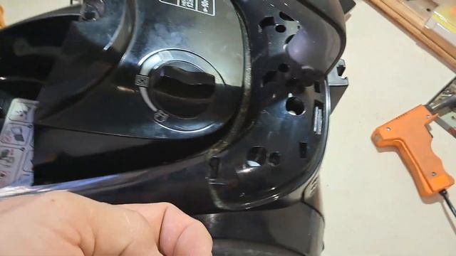 Пылесос Philips 2100W - секреты разборки. смотреть онлайн