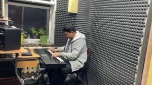 Виртуозно сыграл Турецкий марш на синтезаторе 0706 876877