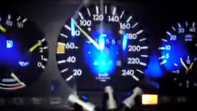 Mercedes Benz 300 E 0-100 0-140