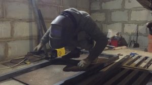 Верстак в гараж своими руками. Часть 1.