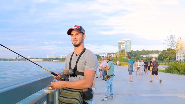 Поклёвки на КАЖДОМ ЗАБРОСЕ! / СТРИТ-ФИШИНГ в Казани #2 смотреть онлайн