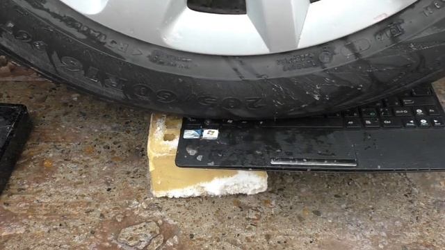 Раздавить предметы колёсами, фанту,ноутбук, монитор, мышку, энергетик,джойстик, смотреть онлайн