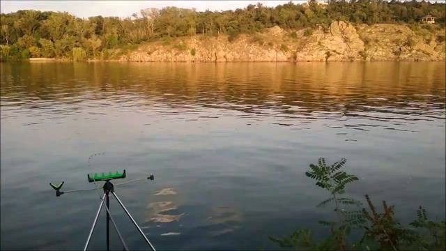 Рыбалка на вырве в Запорожье осень это лучшее время года на фидер! смотреть онлайн