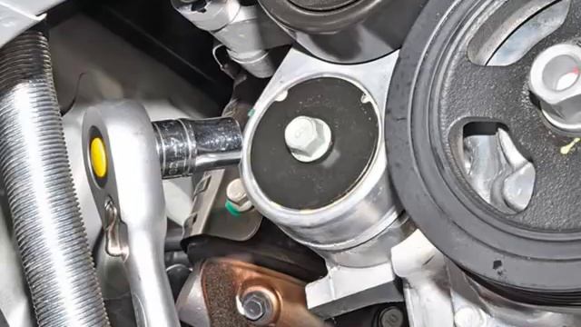 замена ремня генератора на киа рио смотреть онлайн