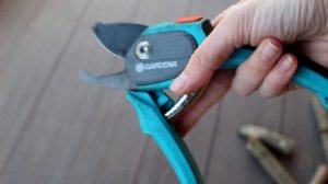 Обзор сучкорез Fiskars секатор Gardena  и ножницы для травы Gardena comfort 8733