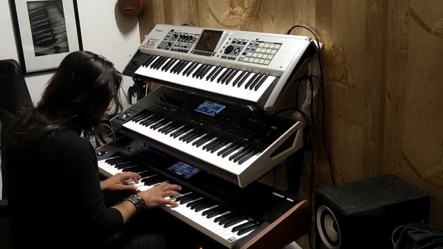 Korg pa4x v.s KORG KRONOS Fly me to the moon смотреть онлайн