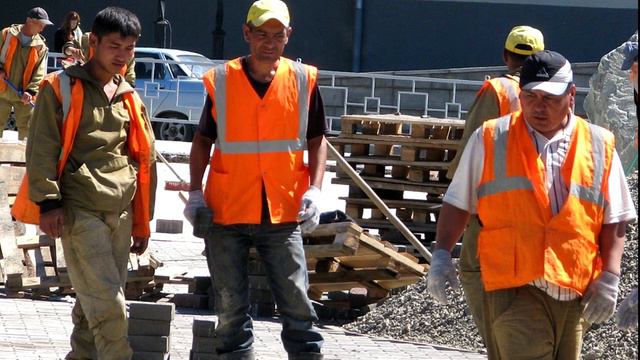 ОБРАЩЕНИЕ К МИГРАНТАМ! Валентина Матвиенко Иностранные Граждане Должны Знать смотреть онлайн