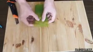 Как аккуратно сложить провода при зарядке телефона