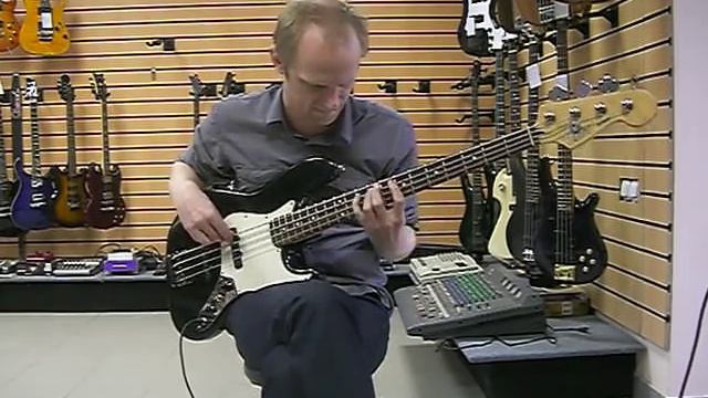 Fender Jazz Bass Standard MIM смотреть онлайн