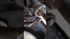 на коленке , замена передней стойки стабилизатора chevrolet lacetti