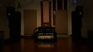 ARCAM alpha 8 amplifier YBA loa monitor audio studio 2