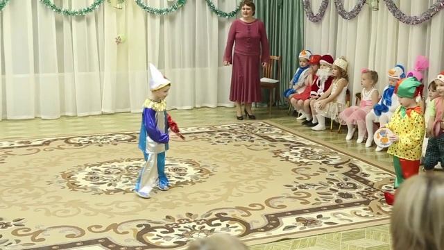 Новогодний утренник ДС16 24.12.2013