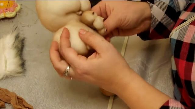 МК по изготовлению текстильной куклы "Котик в горшочке" - 4 часть смотреть онлайн