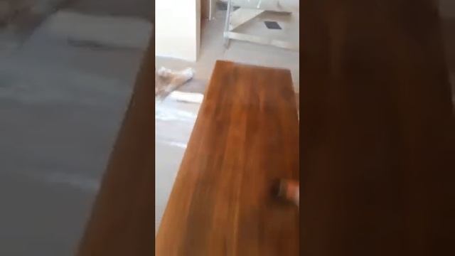 Красим ступени из бука.