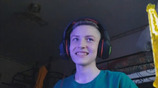 Ноу- это сейчас. (ХардПлей перевернулся в гробу) смотреть онлайн