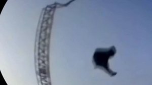 Люди падают! ‣ Подборка падений с атракционов!