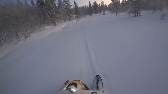 Skandik 900 ACE в -27 сцуко это личность!как он едет в пухляке! смотреть онлайн