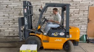 Дизельный вилочный погрузчик 2,5 тонны от крутого производителя JAC CPCD25H