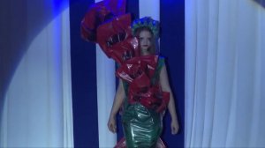 Театр моды с коллекцией "Маки"