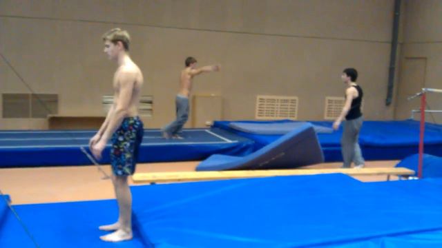 Фляк назад(Научился за 10-15 мин) съёмка в этот же день. смотреть онлайн