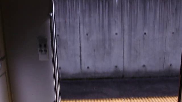 Электропоезд Aichi Loop Line 2000 серии смотреть онлайн