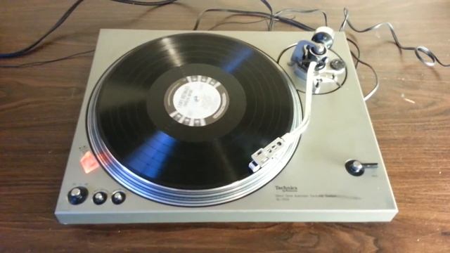Technics Sl-1700 Demo смотреть онлайн