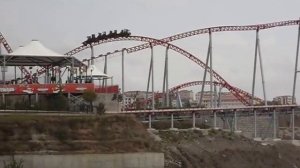 Американские горки в парке Vialand.Стамбул