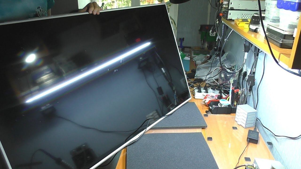 Не включается телевизор Samsung UE46F6510 / Перегорает сетевой предохранитель смотреть онлайн