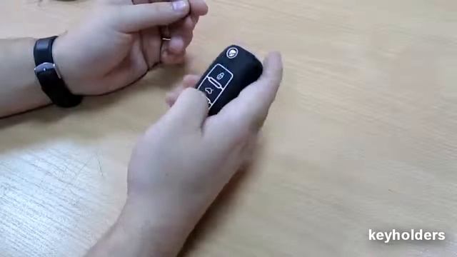 Тест. Установка ключа в силиконовый чехол