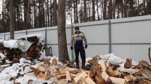 КАК КОЛОТЬ ДРОВА? ЛЕГКИЙ СПОСОБ КОЛКИ ДРОВ! СЕКРЕТНАЯ МЕТОДИКА)))