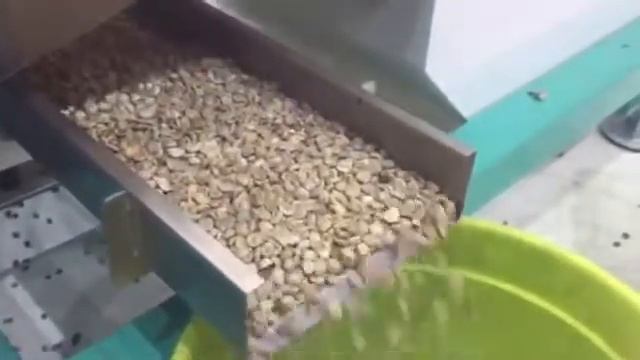 【TAIHO INTELLIGENT 】coffee beans color sorters/optical sorting---eliminate different color material смотреть онлайн