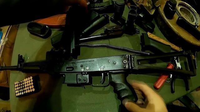 Сайга-9. Небольшой тюнинг. Левый взвод затвора. 9х19 Люгер. смотреть онлайн