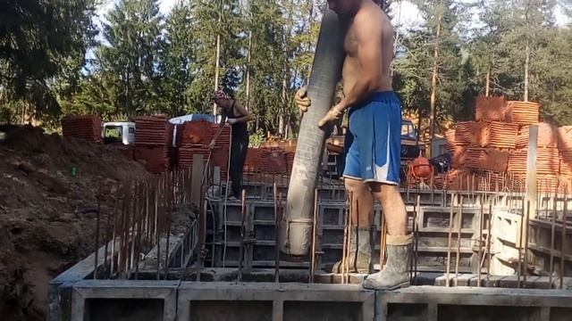 Работа с бетононасосом. 