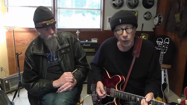 The Doug and Pat Show compare Gibson ES 335's смотреть онлайн