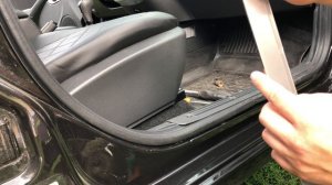 Накладки порогов Гранта хром.mp4