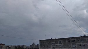 26.07.2022 Вдалеке гремит гром / начинается гроза / это хорошо