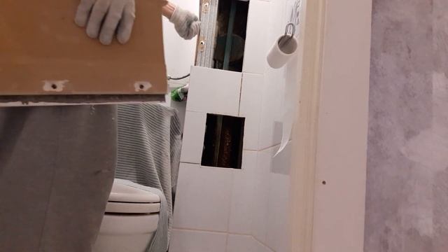Ремонт часть 11 Разбор короба в туалете а там...... смотреть онлайн