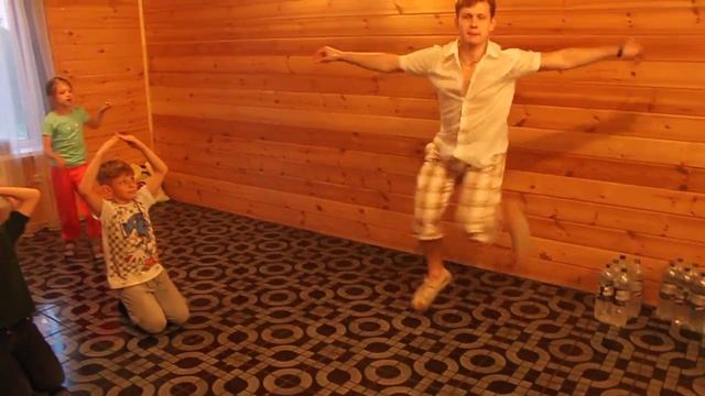 Сказка "Три поросенка" в стиле "Джайв" :))) смотреть онлайн