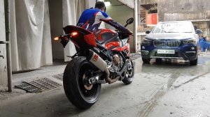 LOUD BMW S1000RR Akrapovic Full Exhaust System Sound (FLAME SPITTER) ?