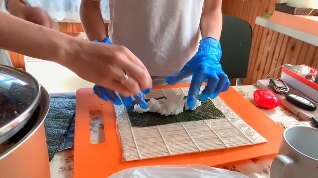 VLOG Первый раз готовим роллы! Нафиг надо! 1-2.07.22 смотреть онлайн