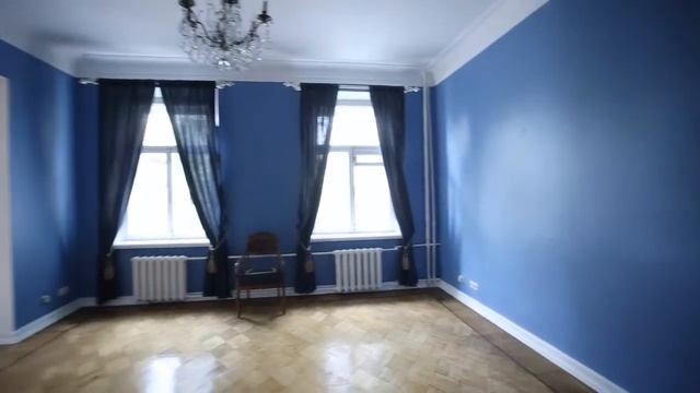 Бальная зала, камин и высокие потолки в квартире на Брюсовом переулке смотреть онлайн