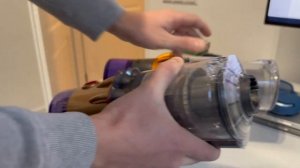 Dyson V12 slim vs V15 vs V10