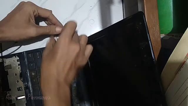 How to Hack Power Jack DC Plugin Charging Port On Asus Eee PC Netbook смотреть онлайн