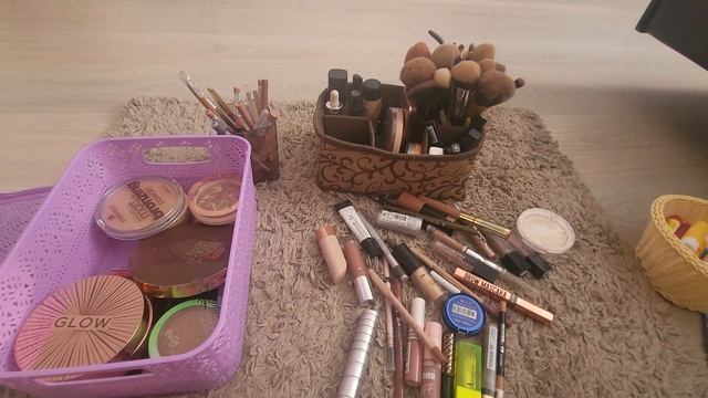 ИНВЕНТАРИЗАЦИЯ КОСМЕТИКИ СПУСТЯ ПОЛ ГОД БЕЗ ПОКУПОК / МИНИМАЛИЗМ смотреть онлайн