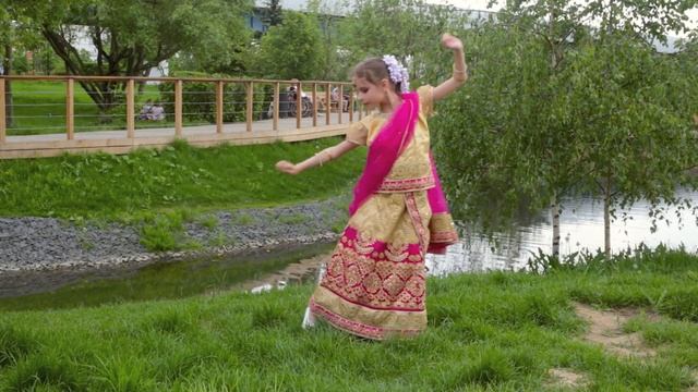 Aaja nachle - студия индийский танцев Боливуд