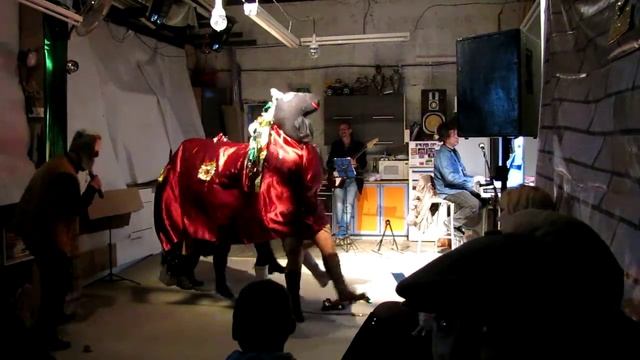 лошадиный канкан . смотреть онлайн